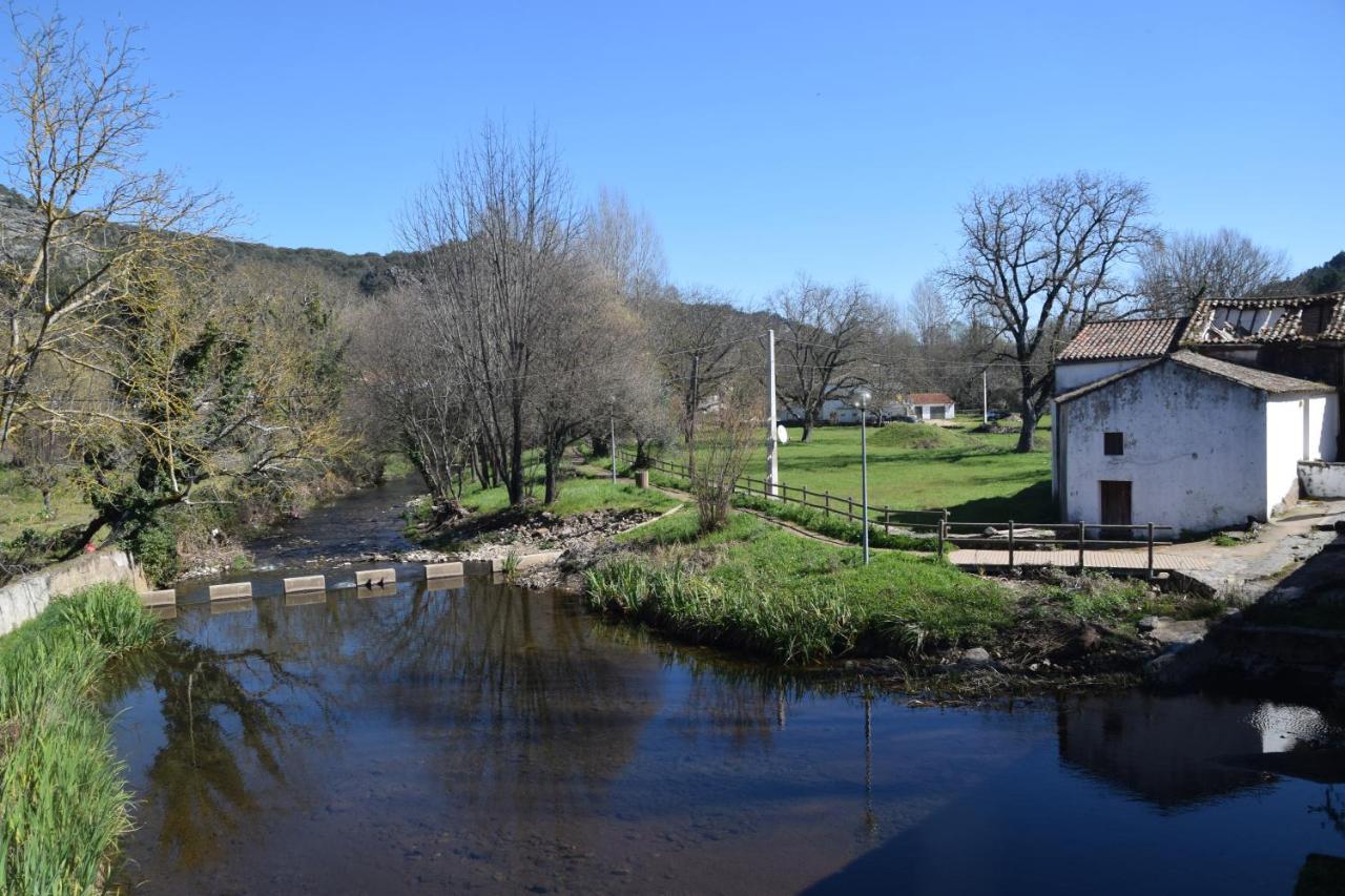 Вилла Casinha Da Povoa -Turismo Aldeia Каштелу-ди-Види Экстерьер фото